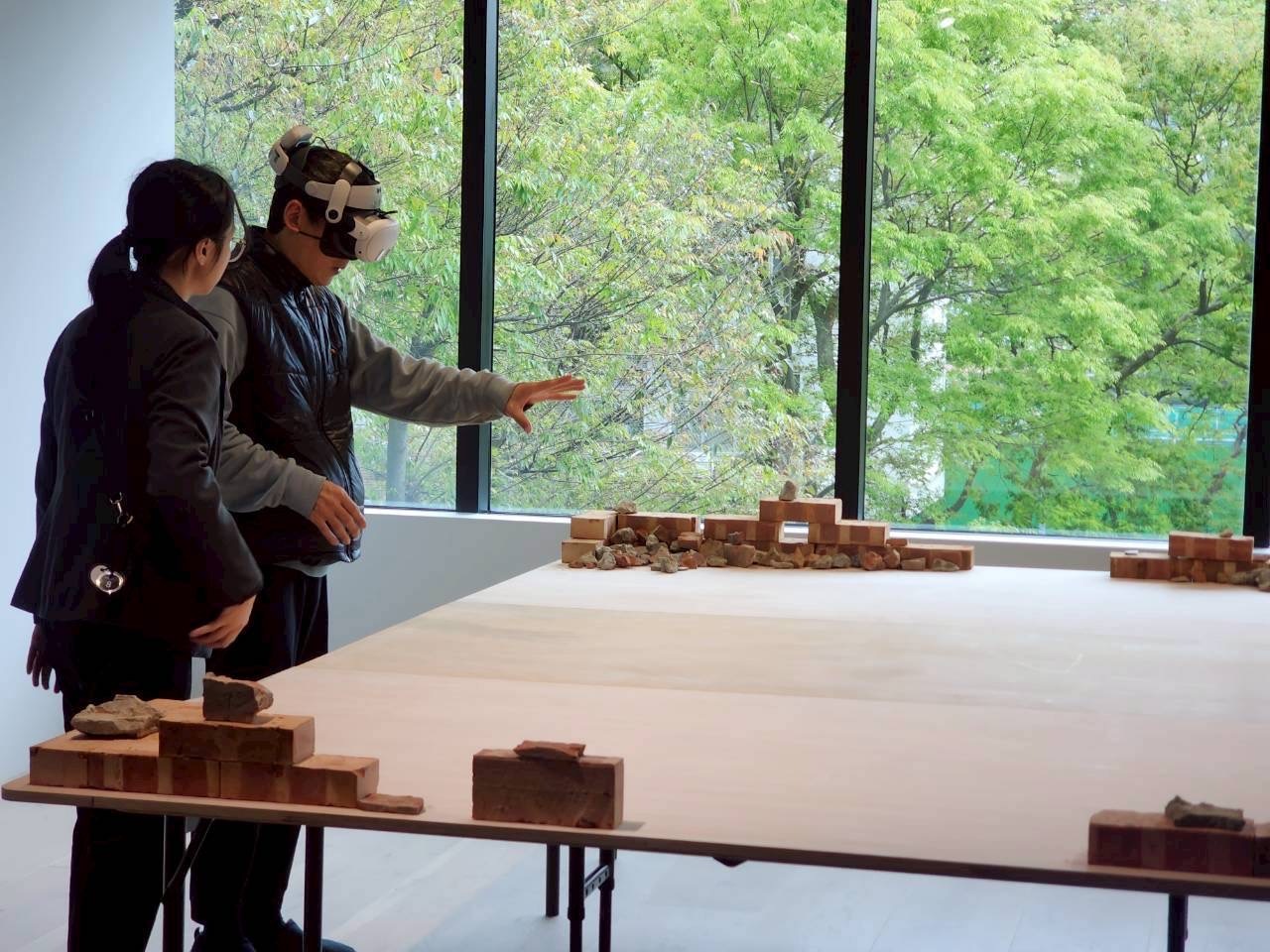 City of Apparition - image 5