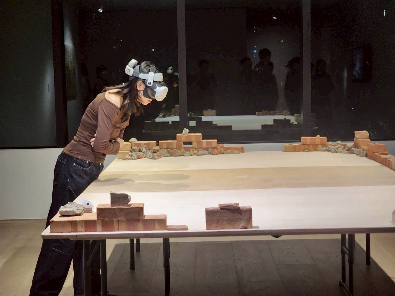 City of Apparition - image 7